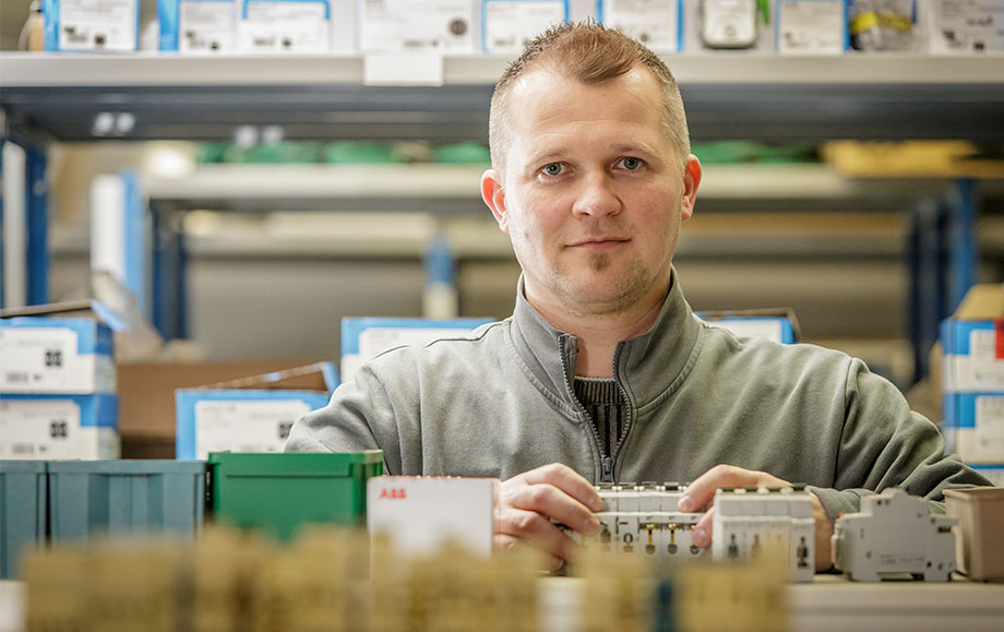 Fachleute bei elektro podiwin Fachleute bei elektro podiwin