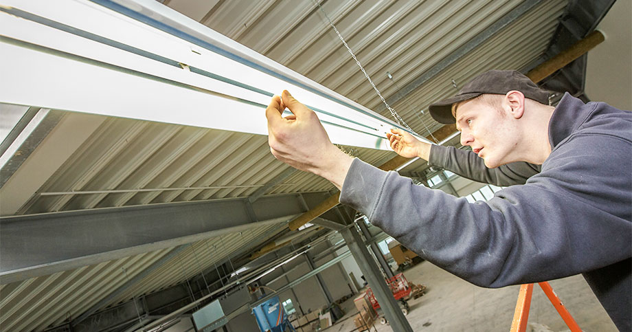 Fachleute bei elektro podiwin Fachleute bei elektro podiwin